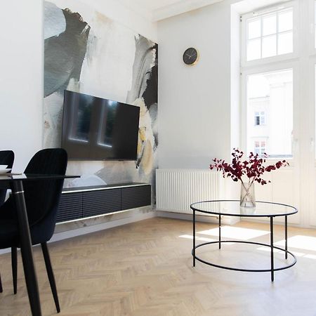 דירות קלודז'קו Apartament Old Town Premium Z Balkonem מראה חיצוני תמונה