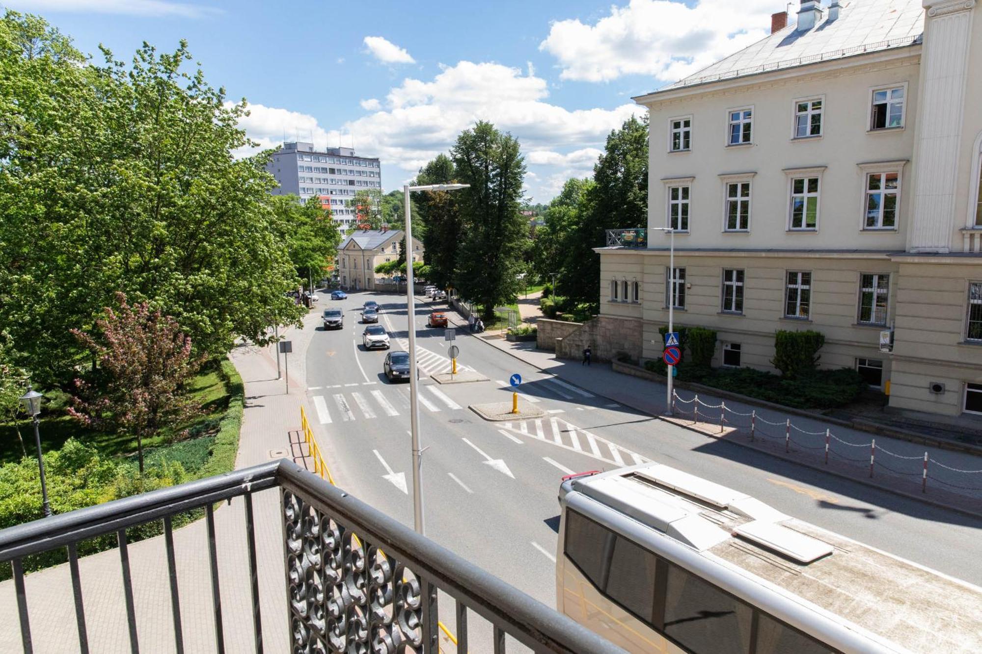 דירות קלודז'קו Apartament Old Town Premium Z Balkonem מראה חיצוני תמונה